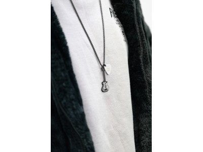 Collana ON-SHIRT Chitarra Elettrica - in consegna dai primi di settembre 2025
